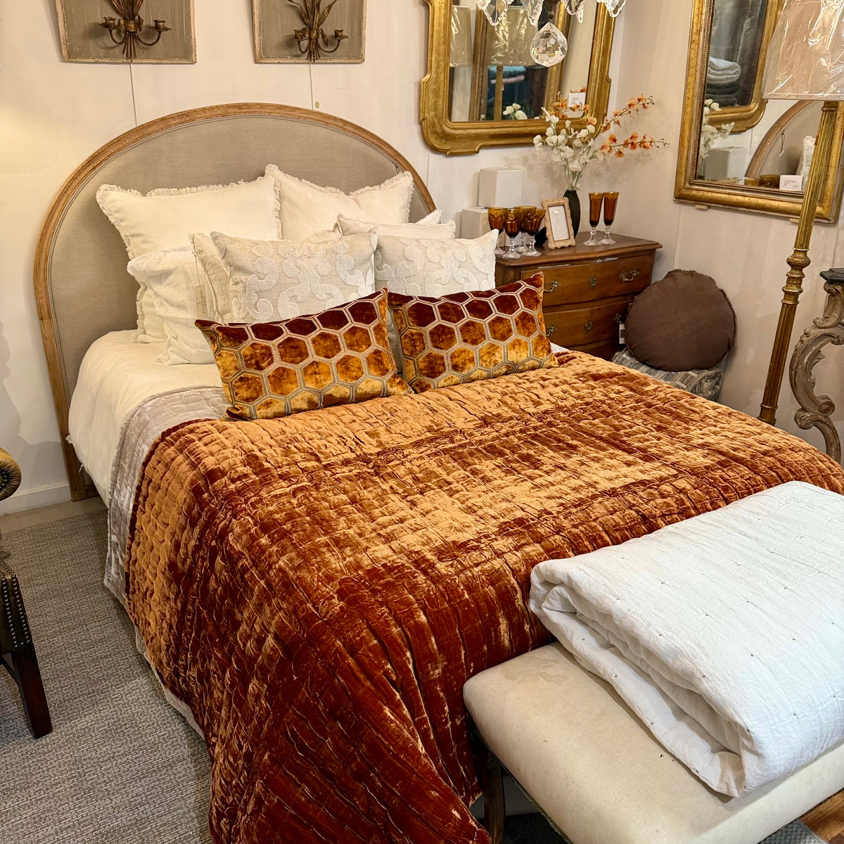 Velvet throw Amber