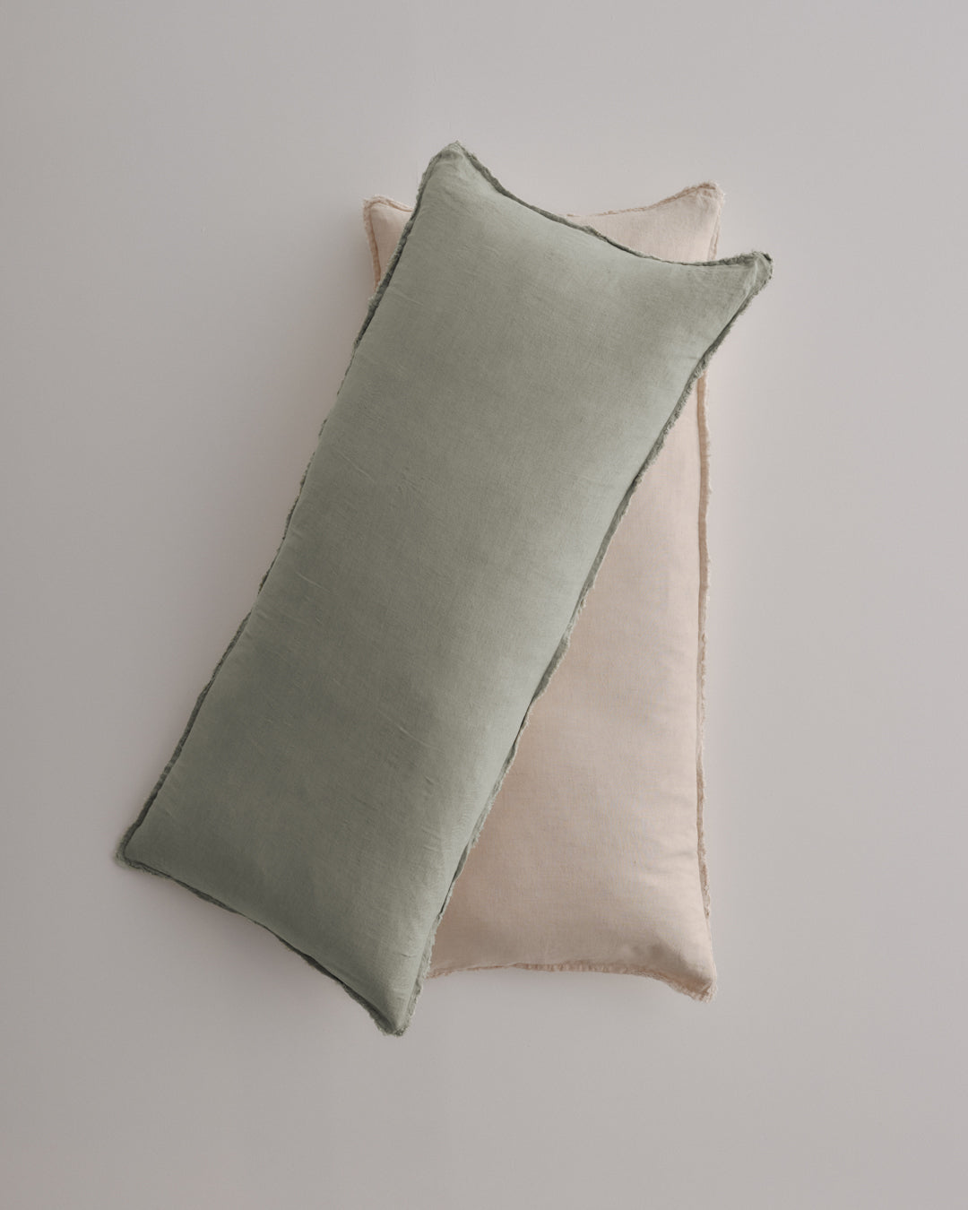 Hale Mercantile Bodycushion Flocca Linen 50/110