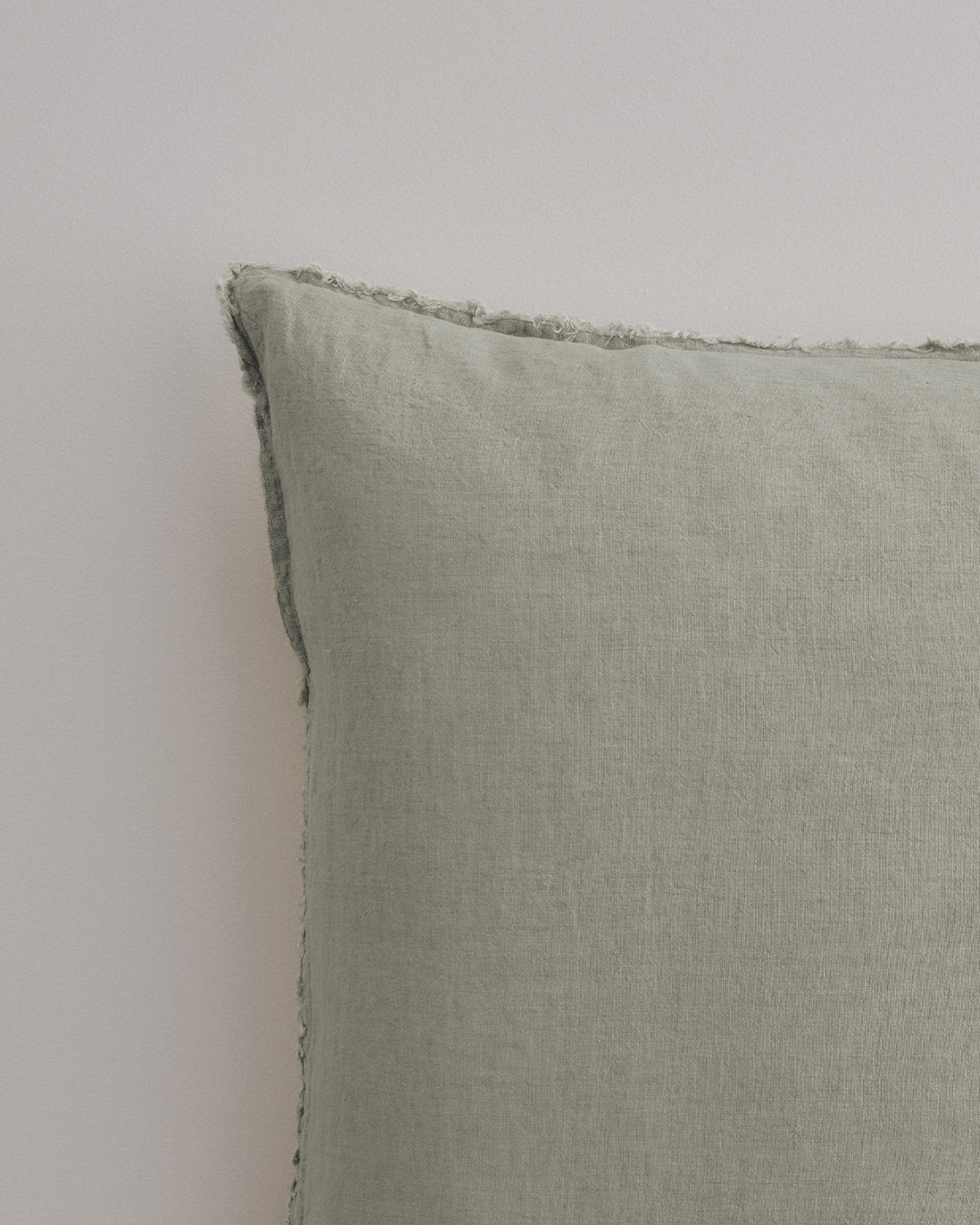 Hale Mercantile Cushion Flocca Linen 50/50