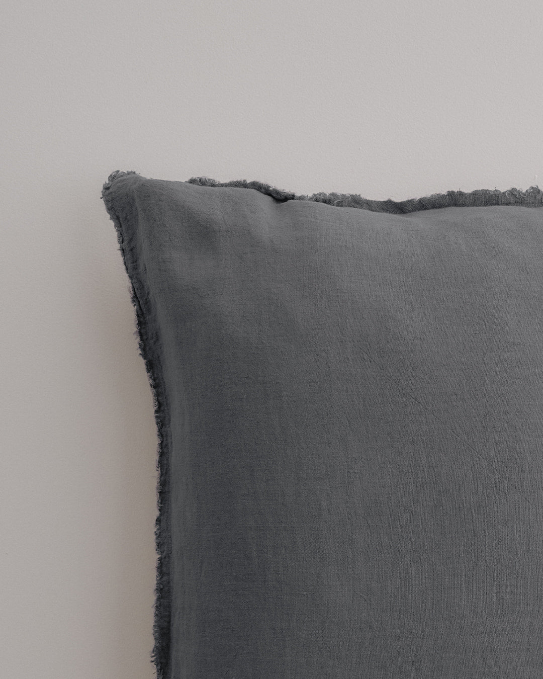 Hale Mercantile Cushion Flocca Linen 50/50