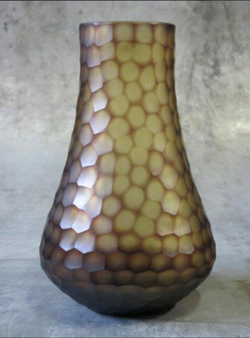 Vase carved glass amber H39