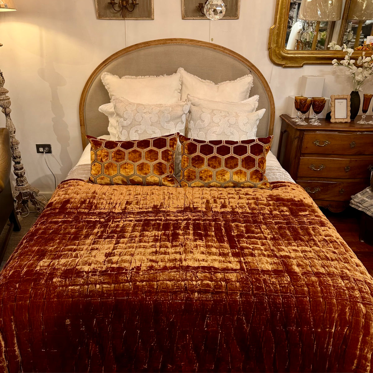 Velvet throw Amber