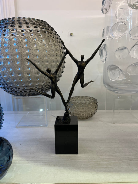 Sculpture ’Happiness’