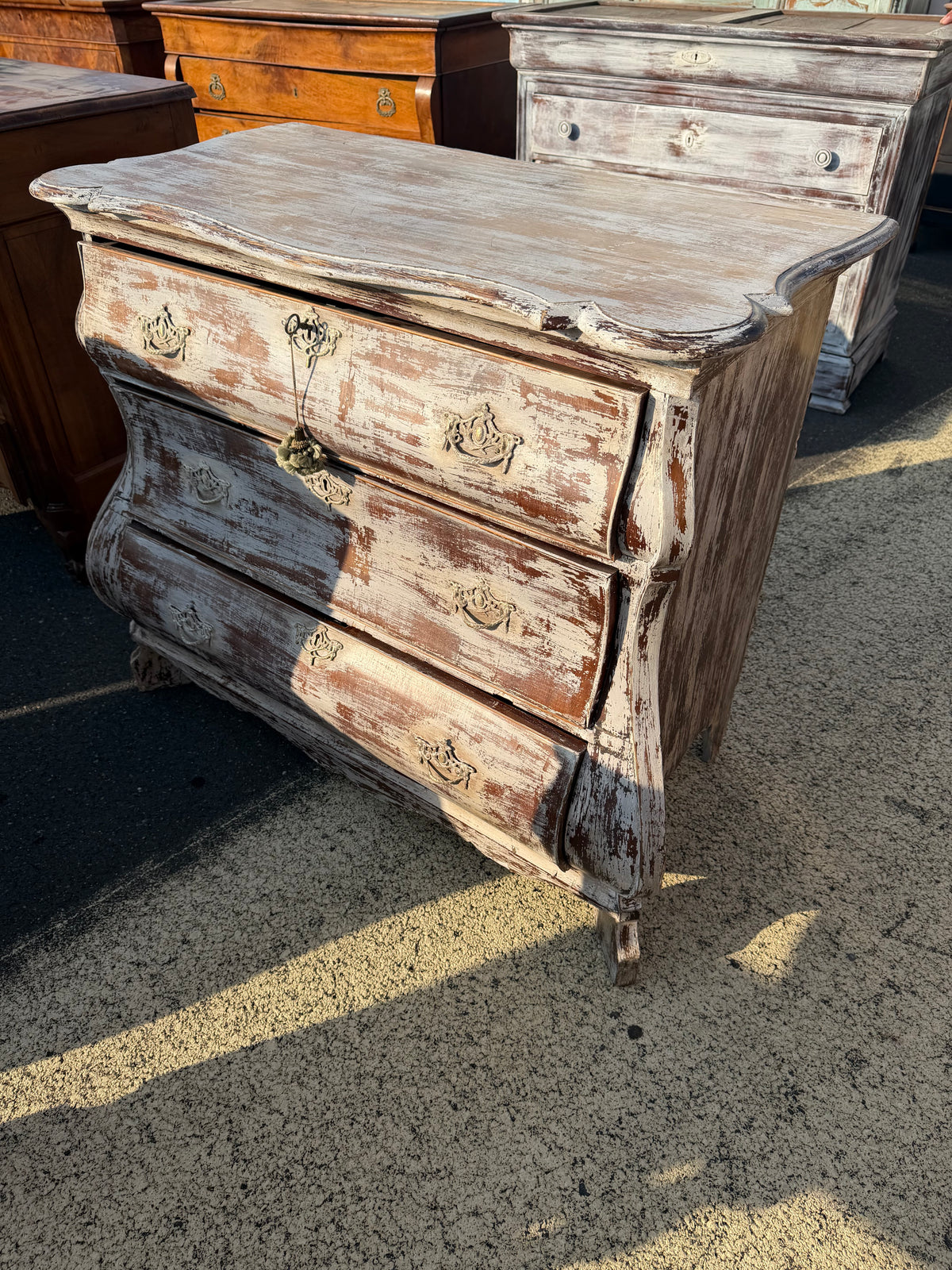 Commode paint wash finish