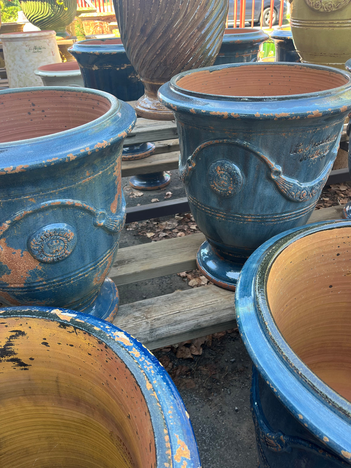 Anduze urn planter blue