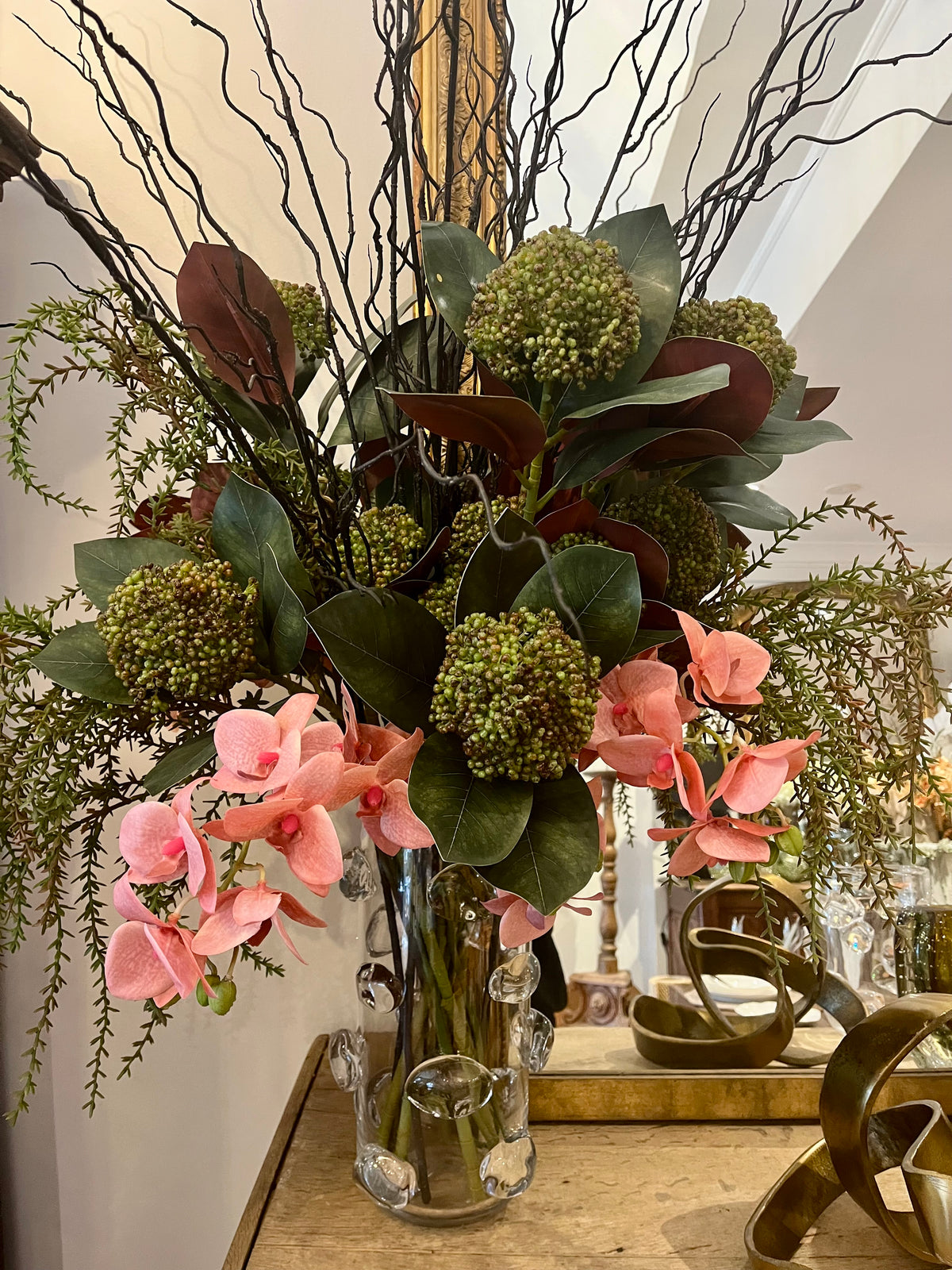 Floral arrangement 17 stems