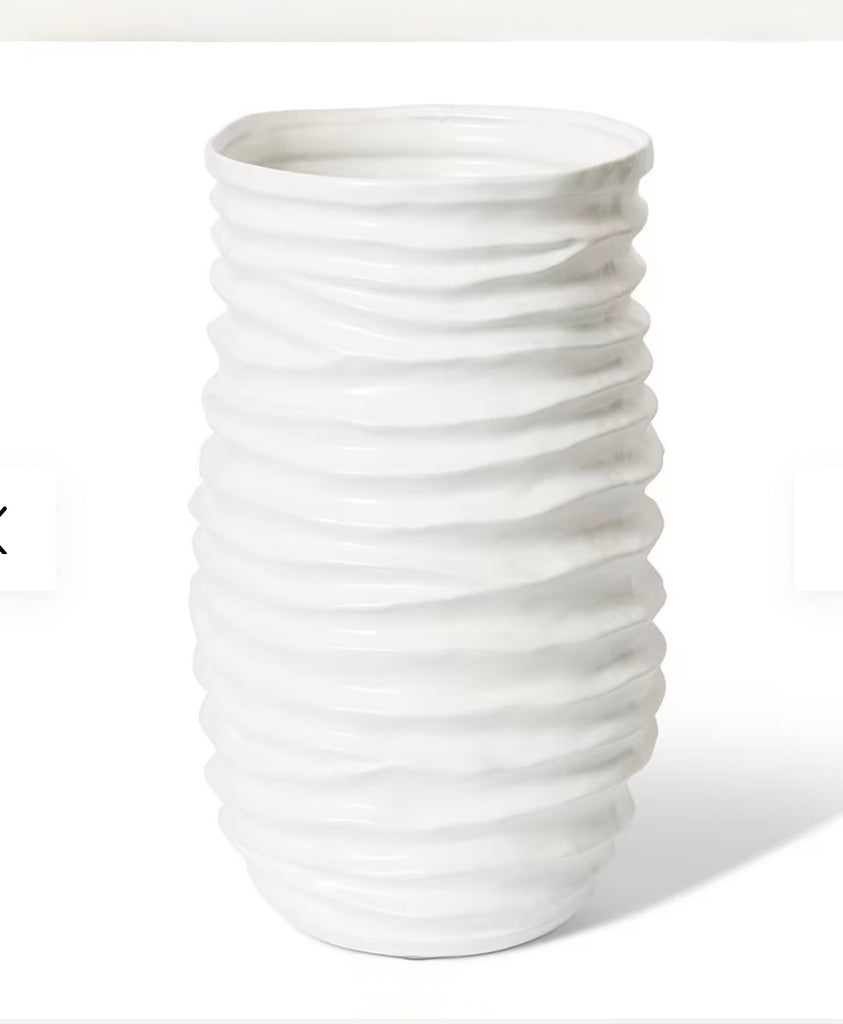 Vase ribbed white