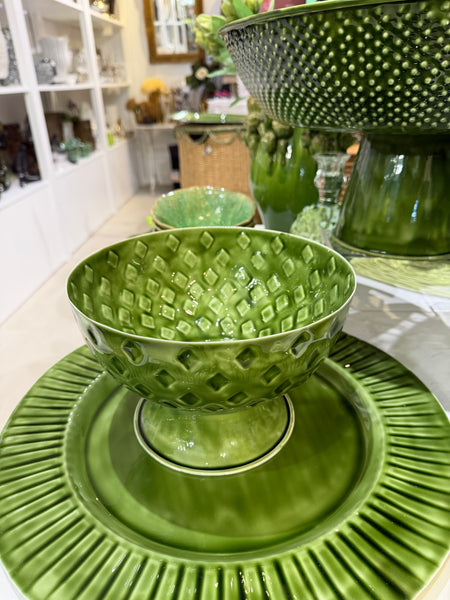 Green bowl on pedestal small D23 H15