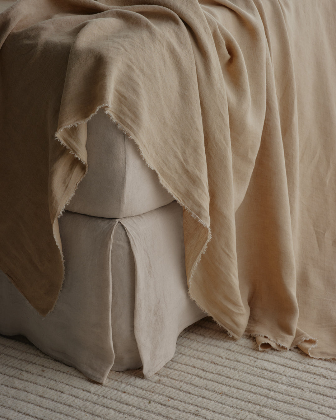 Hale Mercantile Flocca Linen Valance KING
