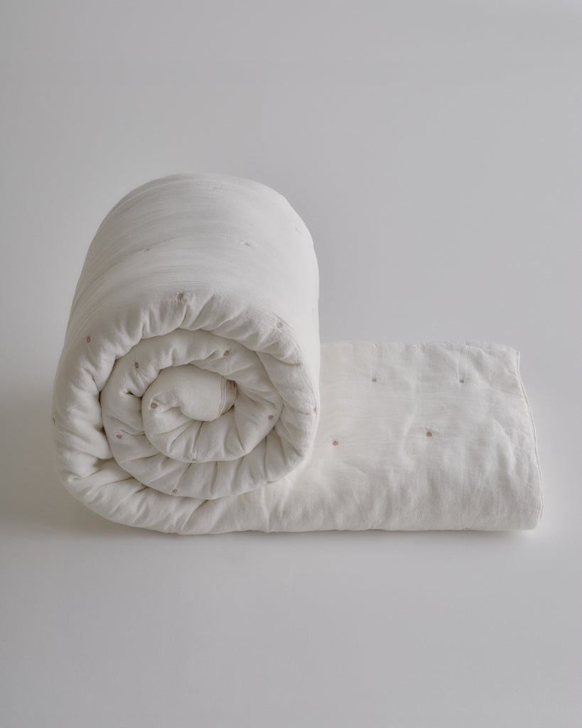 Hale Mercantile Basix linen Quilt 250/260