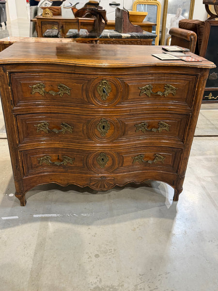 NEW SHIPMENT. Commode 3 drawer
