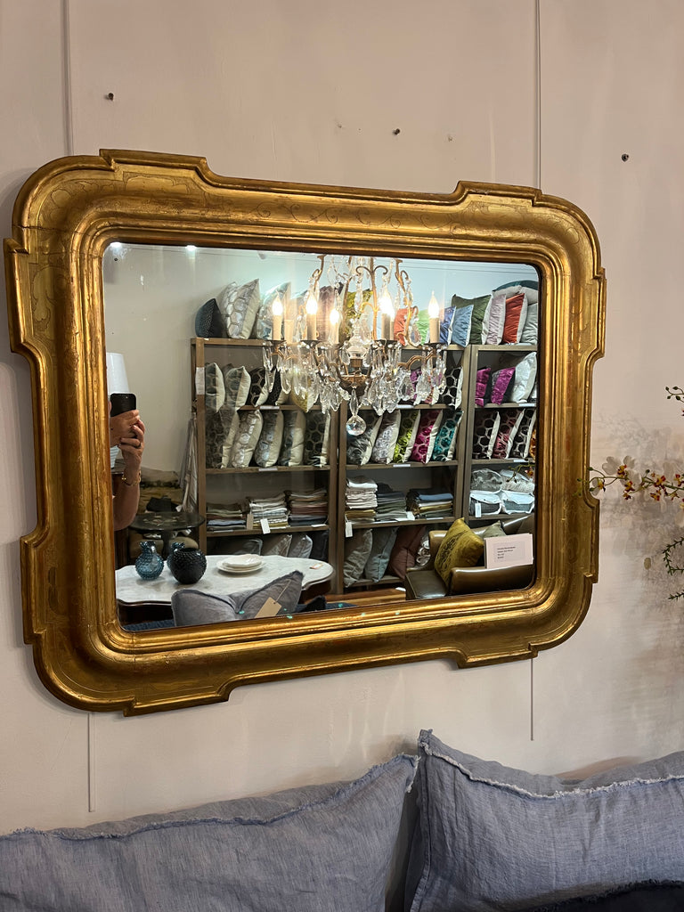 Italian gilt mirror H82 W98