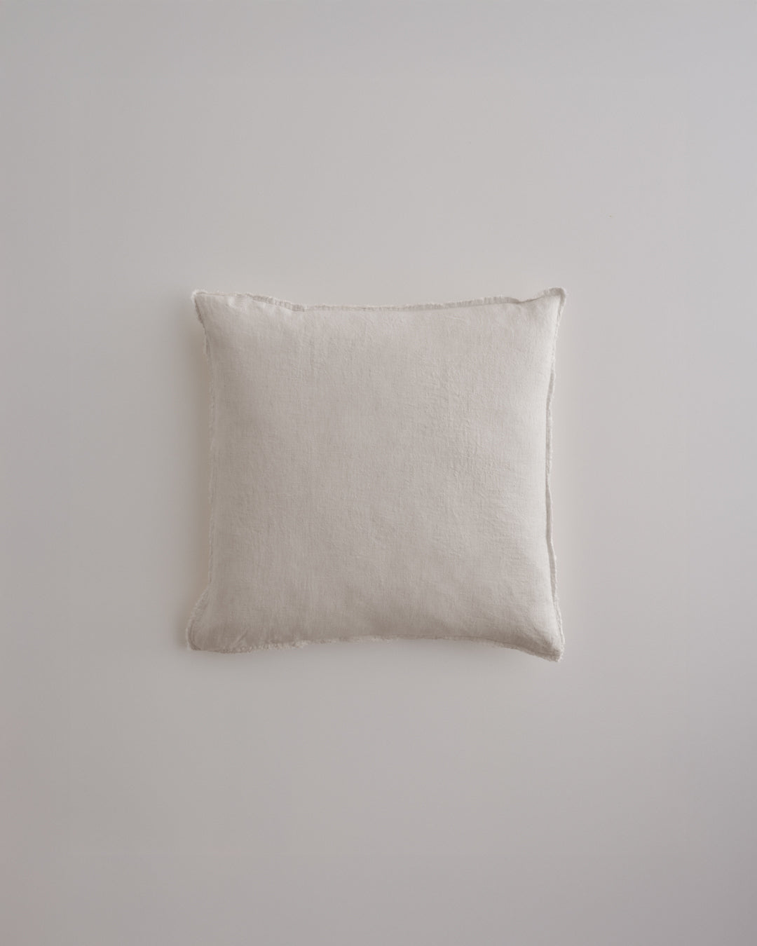 Hale Mercantile Cushion Flocca Linen 50/50