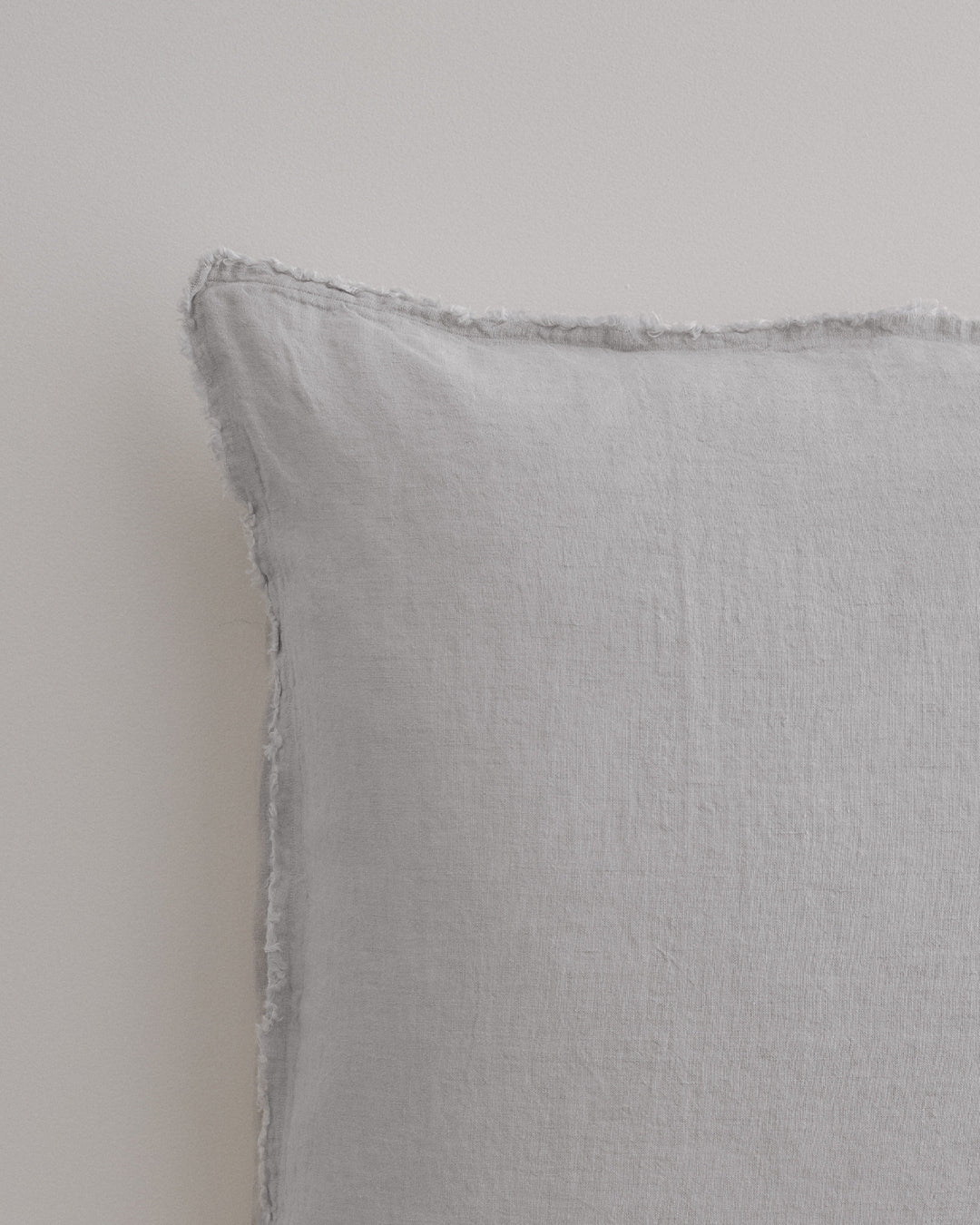 Hale Mercantile Cushion Flocca Linen 50/50
