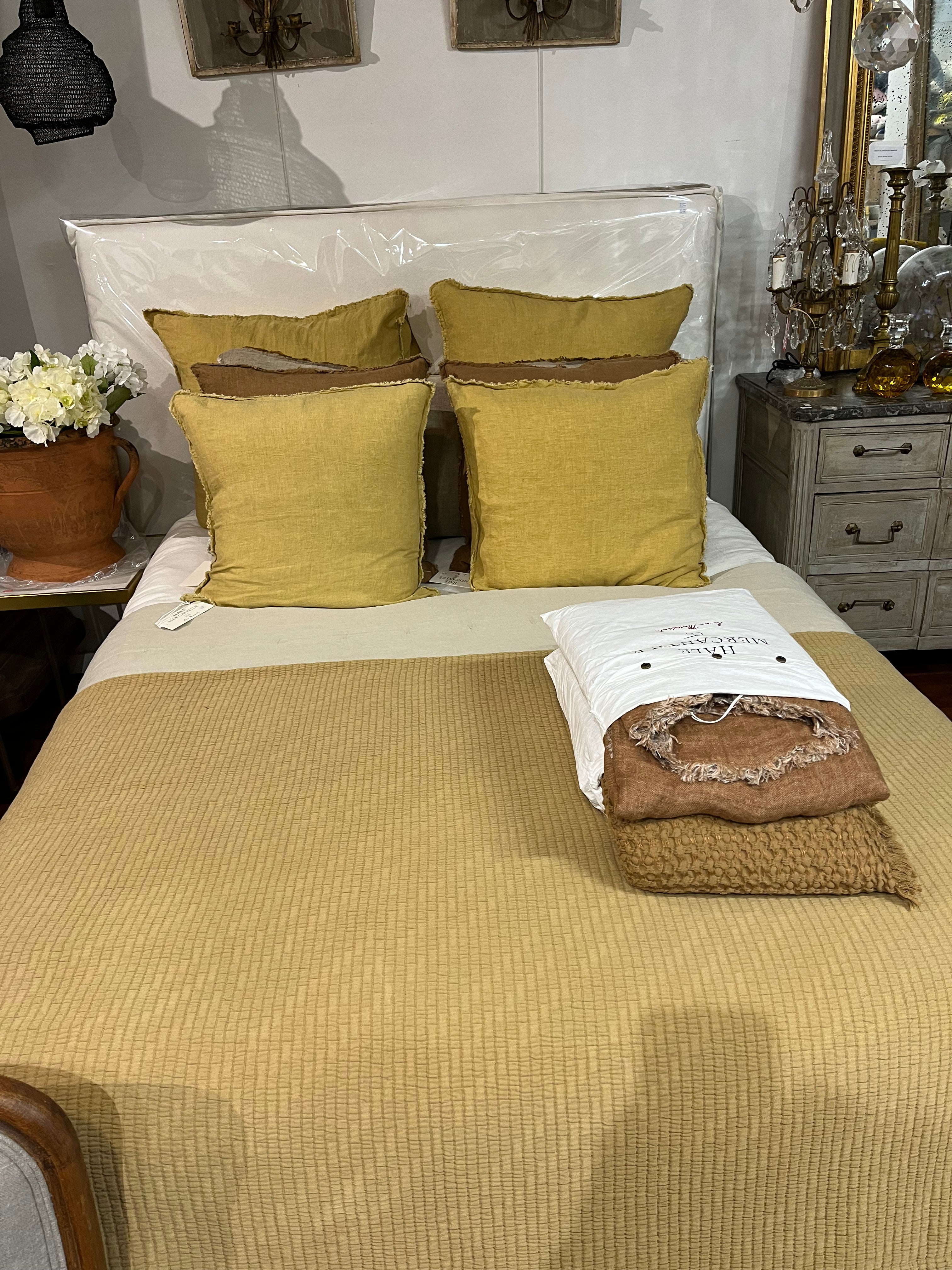 Large Bedcover mustard