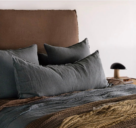 Hale Mercantile Bodycushion Flocca Linen 50/110