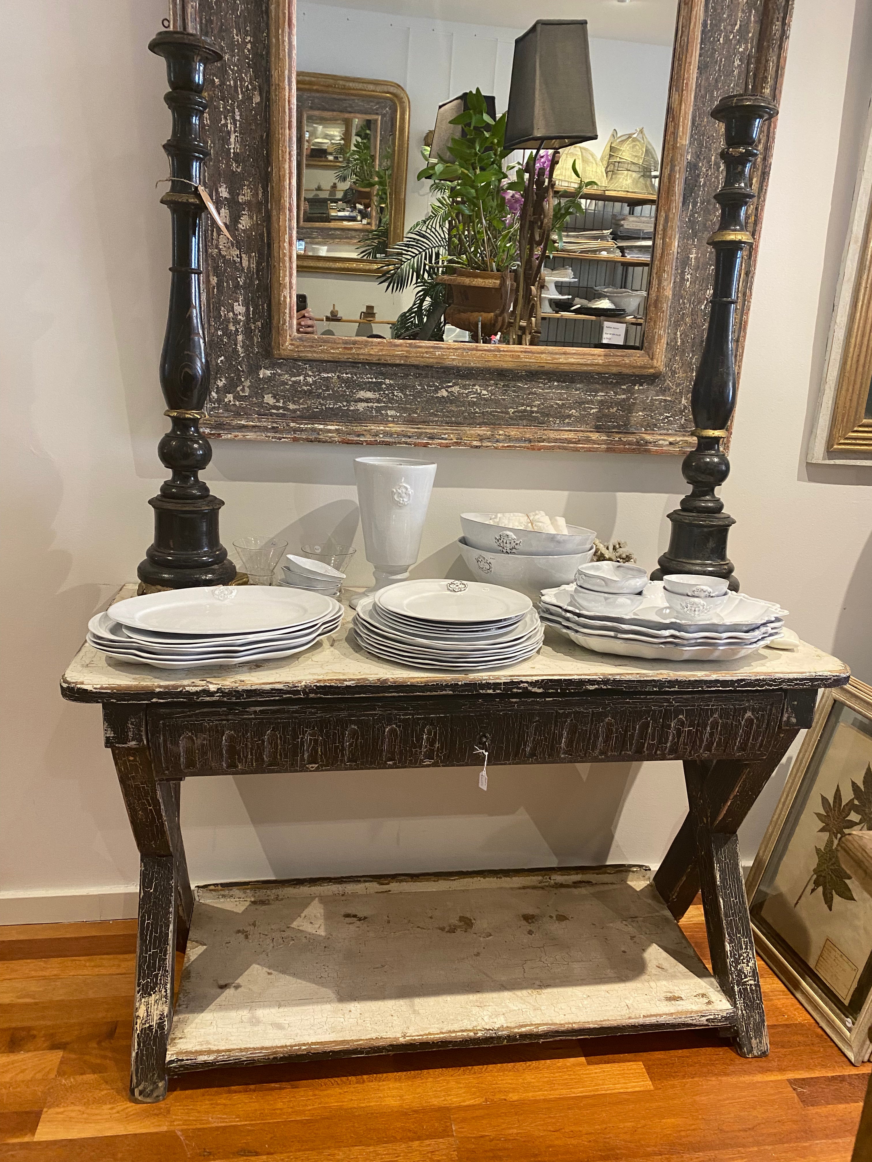 Console timber paint finish