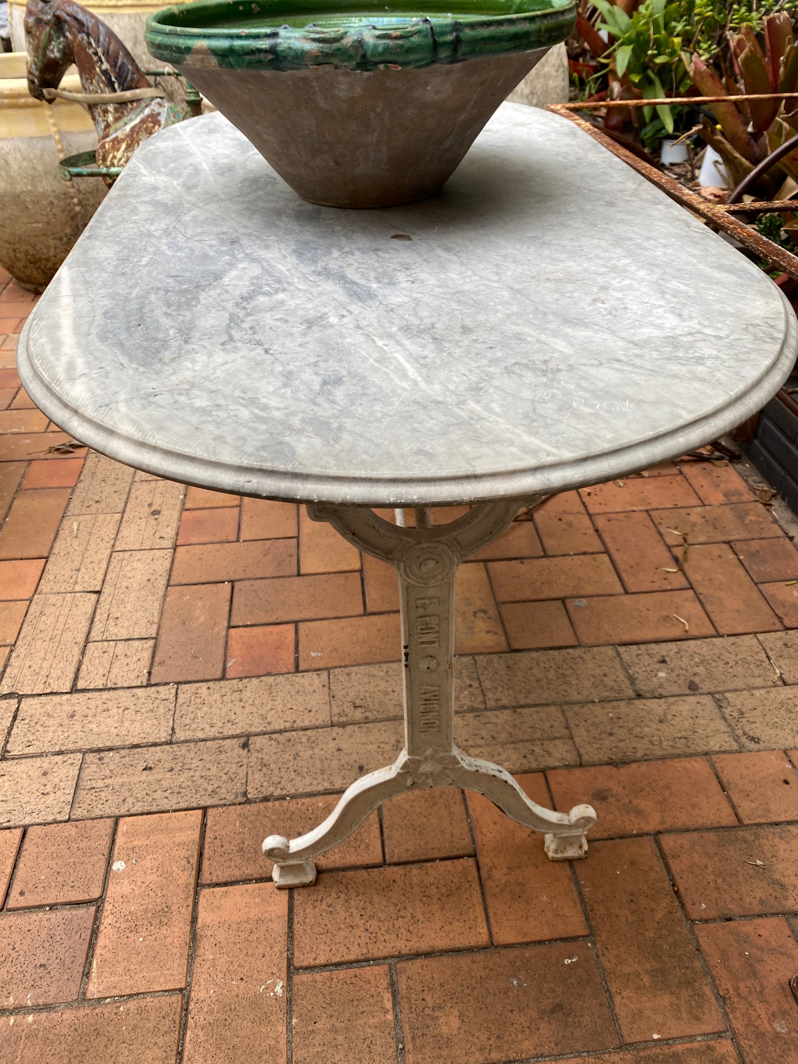 Table Bistro stone top